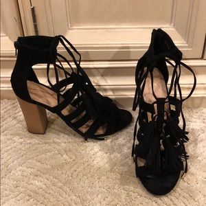 NY&C Strappy Tassel Sandals